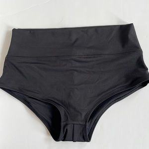 NWT VS Pink Swim high waist shortie